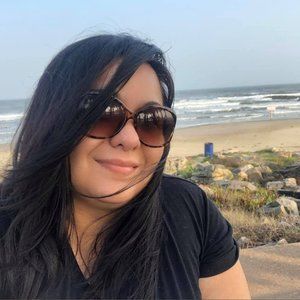 Meet your Posher, Priscilla